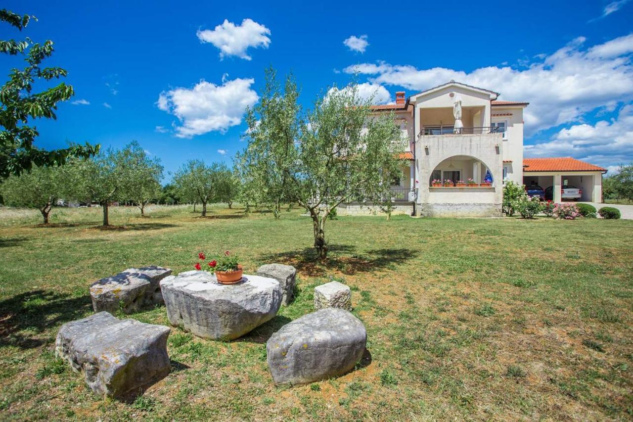 Apartment Mario 2 Poreč Exterior foto